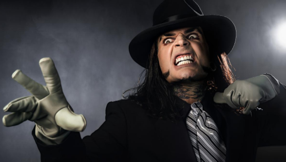 El roster de WWE rinde homenaje al The Undertaker